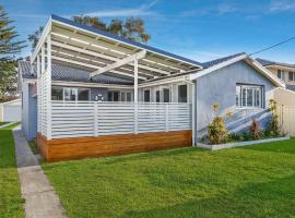 Blue Summer House, holiday rental in Long Jetty
