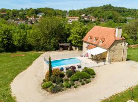Holiday Home in Th mines with Private Pool, hotel a Issendolus