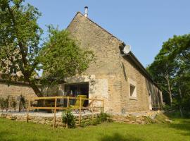 Holiday home with private garden in Wierre Effroy, hôtel à Rinxent
