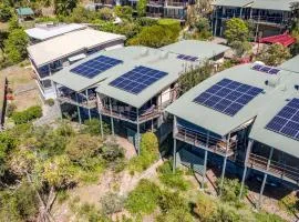 Claytons 5 by Discover Stradbroke