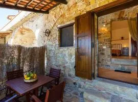 Romantic Stay Near Velia