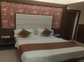 Hotel Shiv Villa, hotel di Mehsāna