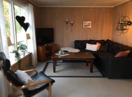 Sjarmerende overnatting sentralt i Vest-Telemark，Høydalsmo的度假住所