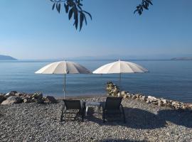 Kalafatis beach home, cheap hotel in Itea