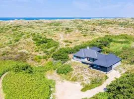 6 person holiday home in Henne