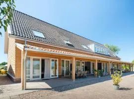 Ride by the Sea Guesthouse, holiday home in Koudekerke