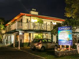 Centabay Lodge and Backpackers, cheap hotel in Paihia