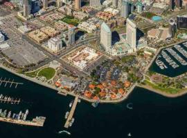 1BR Marina close to seaport village: San Diego'da bir kiralık tatil yeri
