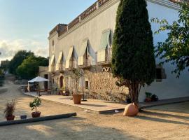 Ecoturisme Mas Ribas: Palamós'ta bir otel