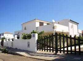 2 bedrooms house at Calasetta 400 m away from the beach with enclosed garden