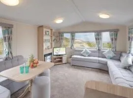 Caravan - Sleeps6-Pet friendly-Parking Available