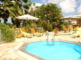 Villa élégante à Sainte-Anne avec piscine privée ouverte toute l'année
