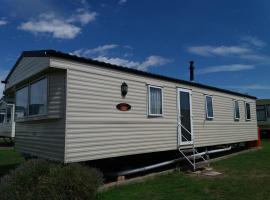 2013 Willerby Sunset Static Caravan Holiday Home, hotel en Clacton-on-Sea