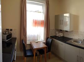 Glen Villa 1 Sleeps 4 Near Beach