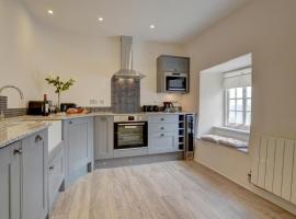 Seaview 1 Bed Apartment Sleeps 4 - Balcony - Tv, hotel in Lynmouth