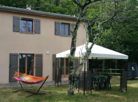 Maison Familiale en Cévennes、Le Salsonのコテージ