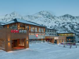 Superior Hotel Edelweiss、オーバータウエルンのホットタブ付きホテル