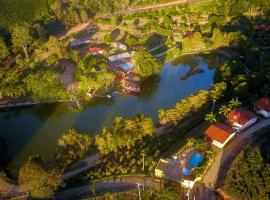 Parque Pousada Macaquinho Turismo, chata v destinaci Serra Negra