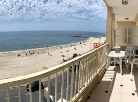 Modern apartment in Torrevieja with sea view, 120 m²