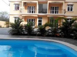 Elegant Apartment in Pereybere + Pool