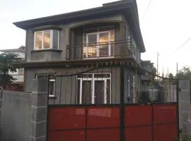 Charming House in Curepipe + Garden