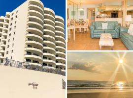 Sand Dollar Condominiums, hotell i nærheten av Oceans West Golf Club i Daytona Beach Shores