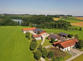 Rinser See-Hof, hotel v destinaci Söchtenau