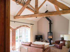 Swallow Barn at Millfields Farm Cottages โรงแรมที่รองรับผู้เคลื่อนไหวไม่สะดวกในแอชบอร์น