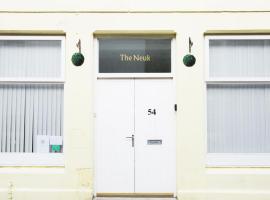 The Neuk Anstruther - Sleeps 6 - Dogs Welcome, hotel in Anstruther