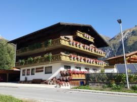 Ferienhaus Tirolerhof, hotel din Kals am Großglockner