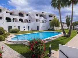 golf & beach holiday home, hotel em Son Parc