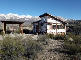 Cabaña El Cóndor - Complejo El Taller, complejo de cabañas en Potrerillos