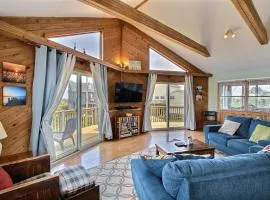 Hooked on Beach Life #16-AC: Dog-Friendly, Ocean View, Shared Pool