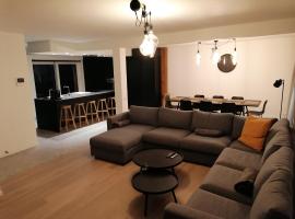 appartement deluxe Orly 2, hotel i Oostende