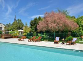 Logis Hôtel Auberge Du Centre Châteaux de la Loire, hôtel à Chitenay