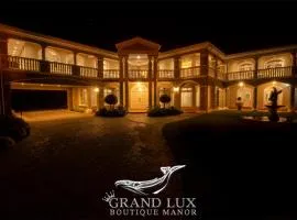 Grand Lux Boutique Manor