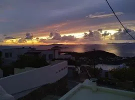 Manos House in Chora