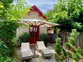 Idyllic Chalet right near the dunes in Cap Ferret