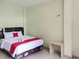 RedDoorz near Taman Wisata Alam Punti Kayu Palembang 2