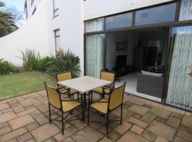 130 BREAKERS RESORT HOTEL Umhlanga, hotel near King Shaka International Airport - DUR, Durban