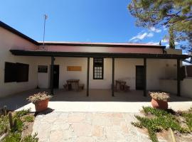 The Owlhouse Backpackers, hostel em Nieu-Bethesda