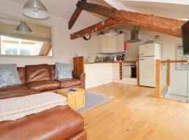 TOWN CENTRE contemporary cottage, hotel in Padstow