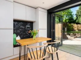 2 bed house close to Town Centre