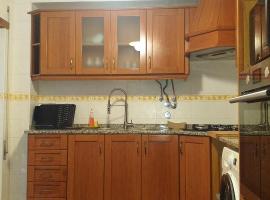 One bedroom appartement with city view terrace and wifi at Serra d' El Rei, מלון בסרה דה אל-ריי