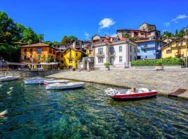 Stupenda Villa vista lago Mergozzo, cabaña o casa de campo en Mergozzo