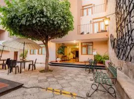 Hotel Los Tambos Colonial