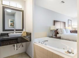 Red Lion Inn & Suites Des Moines, hotel v destinaci Des Moines