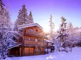 Chalet Côté Cœur, La Tania, with Outdoor Hot Tub and 7 Ensuite Rooms