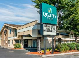 Quality Inn Klamath Falls - Crater Lake Gateway、クラマスフォールズのモーテル