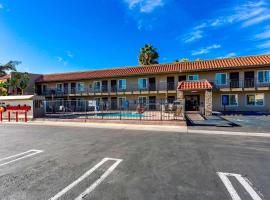 Econo Lodge Inn & Suites Escondido Downtown, hotel in Escondido